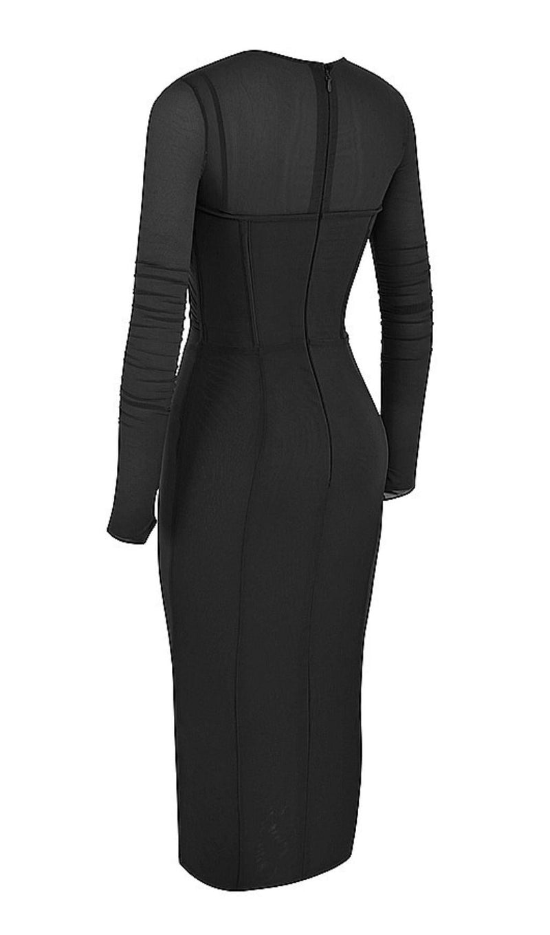 LONG SLEEVE MIDI DRESS IN BLACK