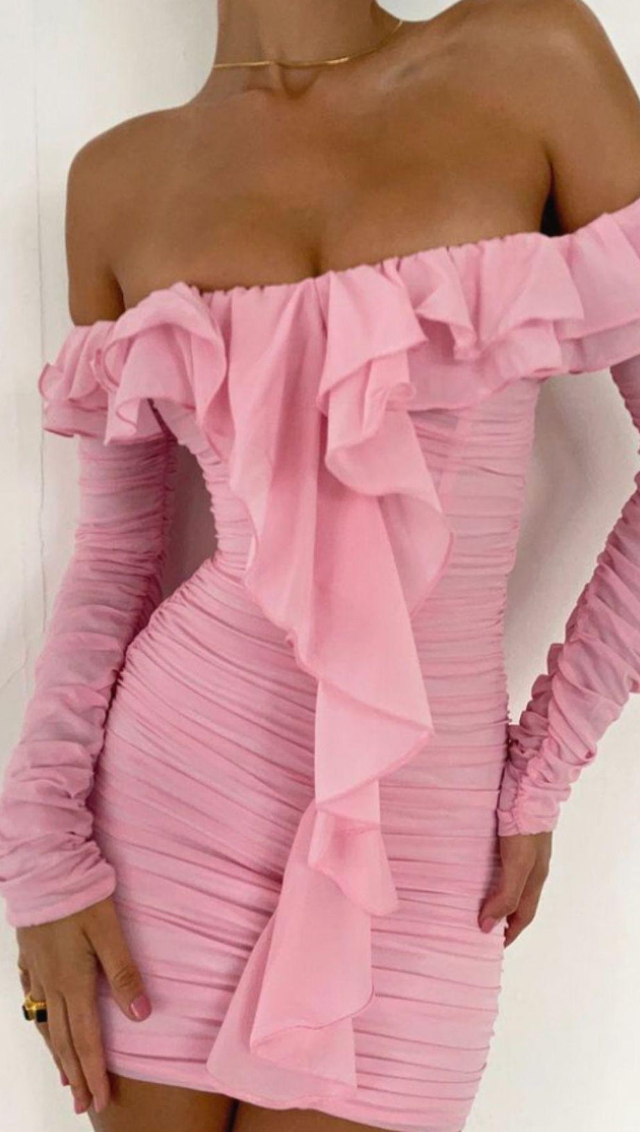 STRAPLESS RUCHED MINI DRESS IN PINK