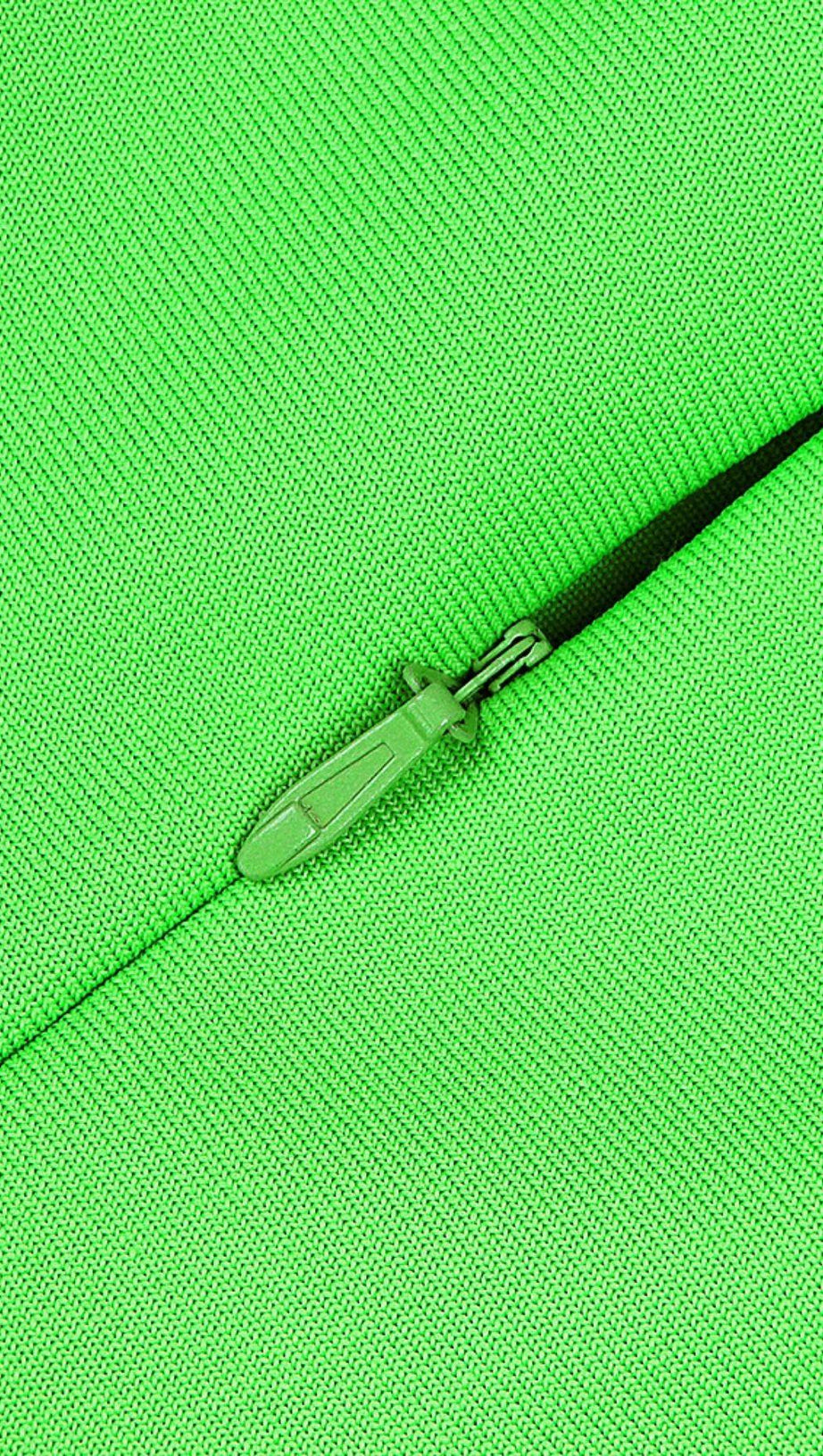 STRAPLESS BANDAGE MIDI DRESS IN GREEN