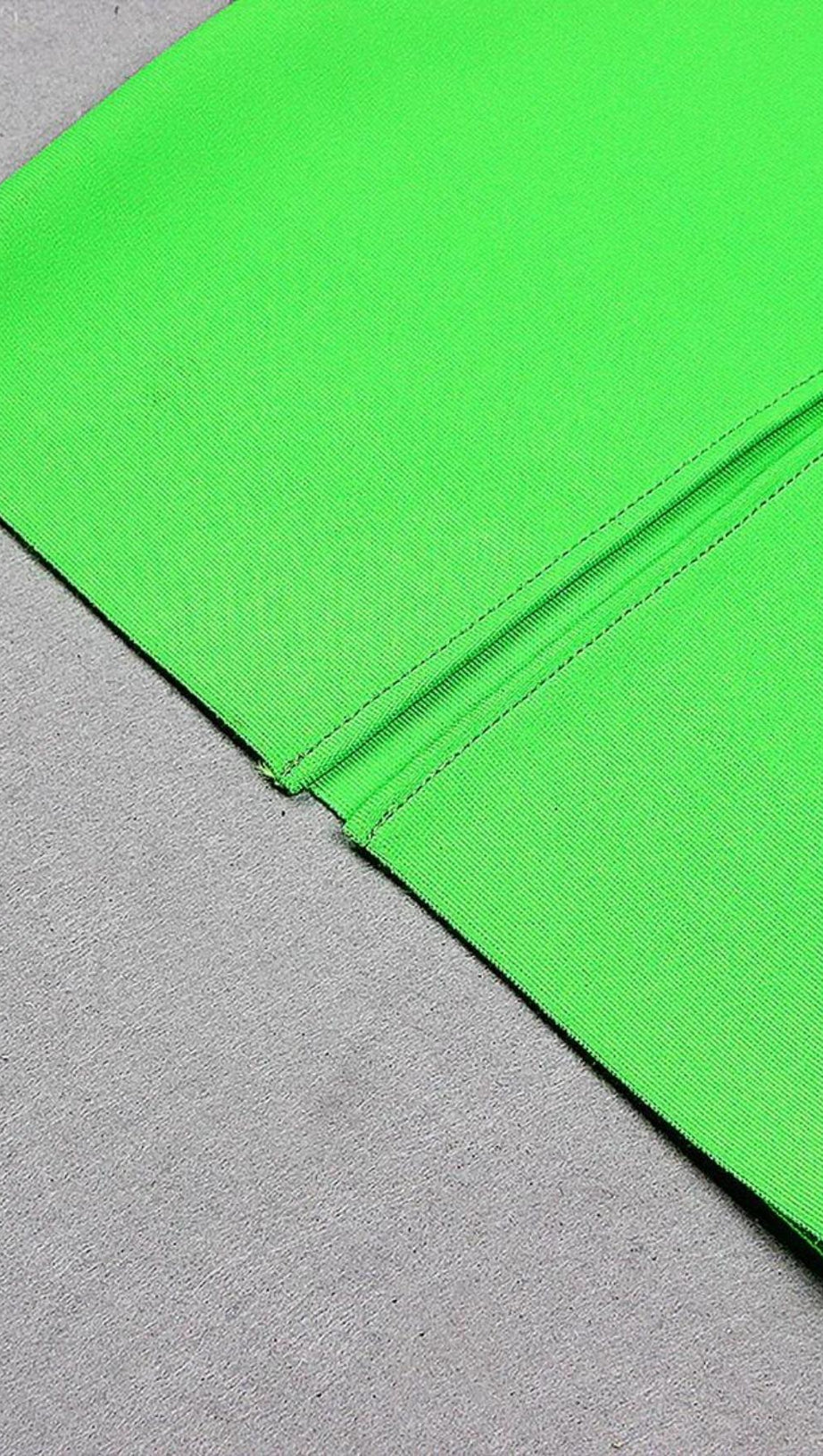 STRAPLESS BANDAGE MIDI DRESS IN GREEN