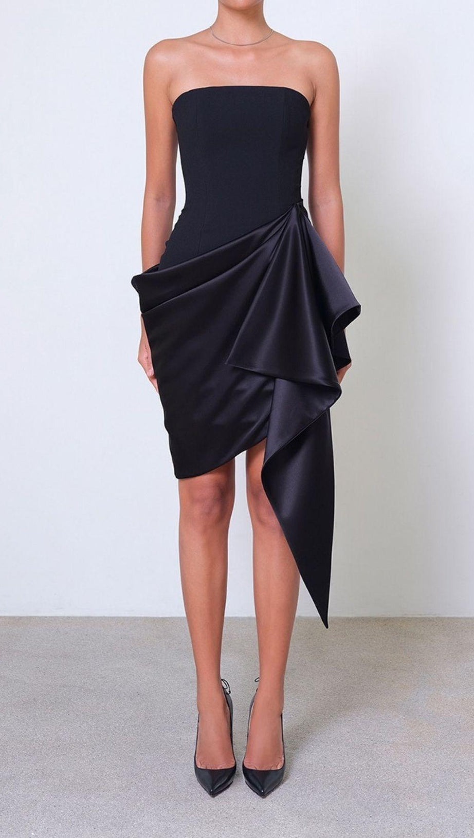 RUCHED MINI DRESS IN BLACK