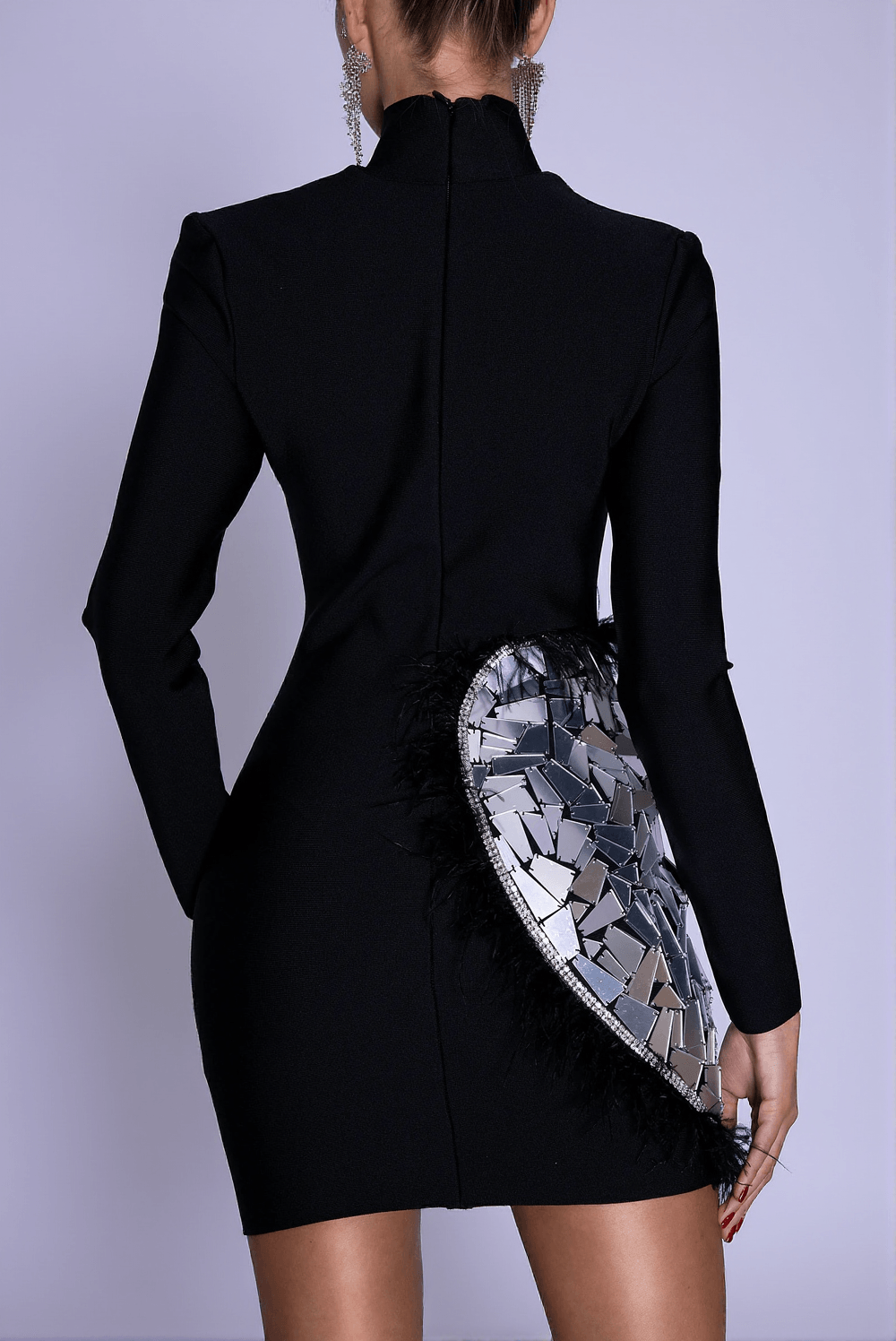 Hadiya Paillettenkleid mit Herz- und Federmotiv