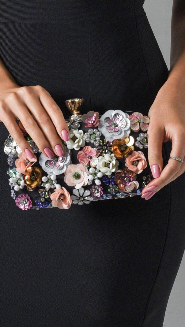 AIIZIE FLORAL ENBROIDERY CLUTCH - BLACK - product image