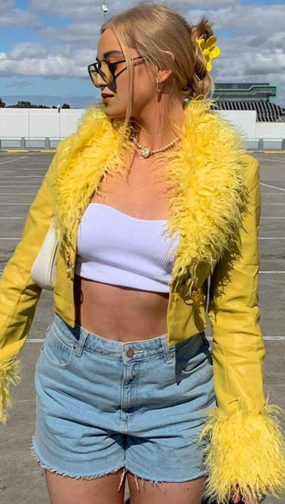YELLOW FLUFFY COLLARED LONG SLEEVE BUCKLE FRONT LEATHER JACKET