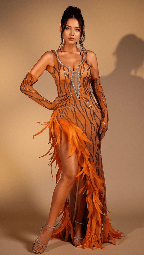 Nabeela Pailletten-Feder-Diamantkleid mit Handschuhen