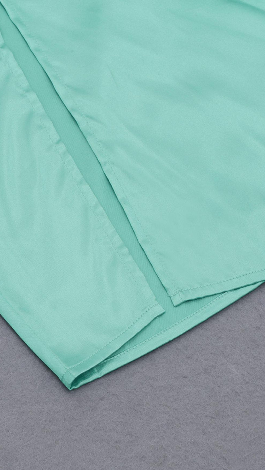 MULTI-SECTION PUFF SLEEVE DRESS