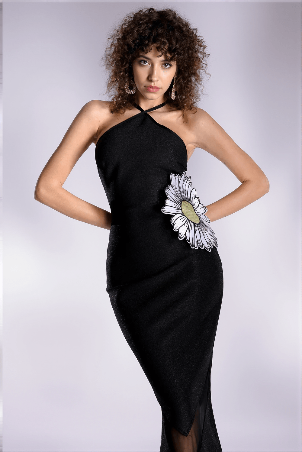 ABITO SOFIA SENZA MANICHE CON RICAMI FLOREALI