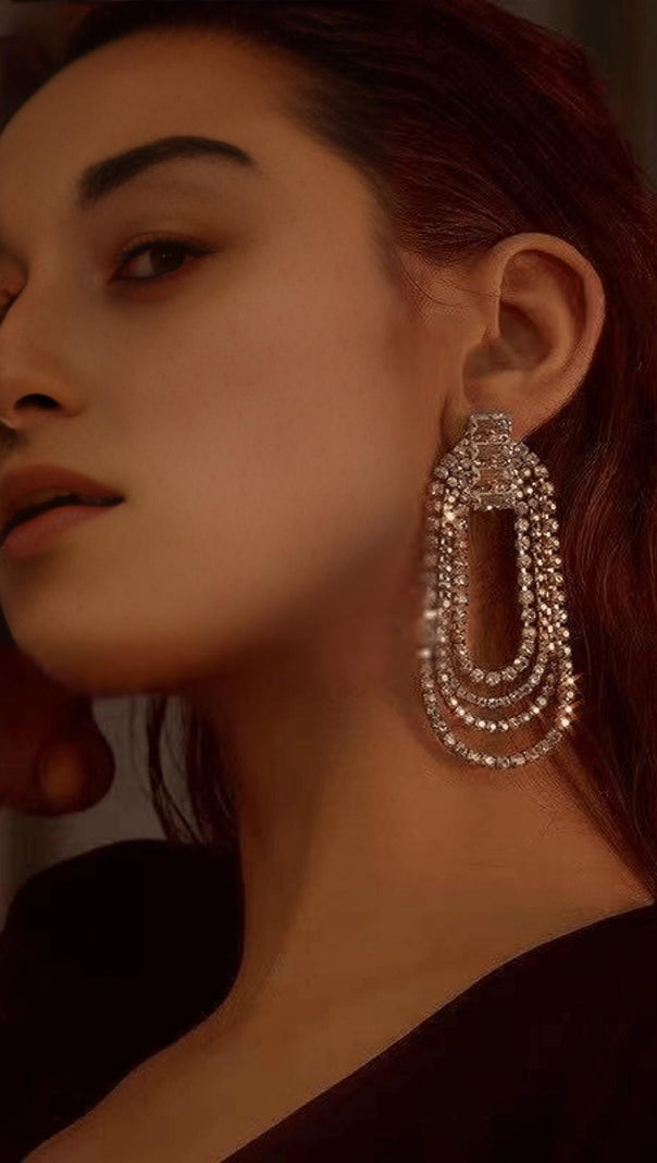 AIIZIE OVAL TASSEL EARRINGS - product image