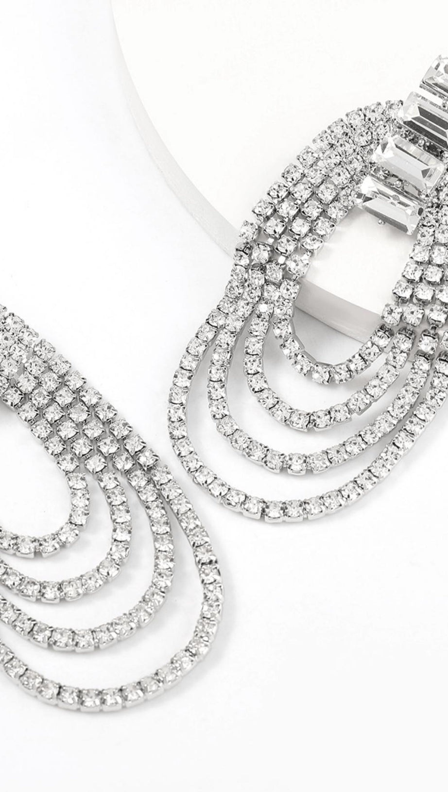 Ovale Quastenohrringe