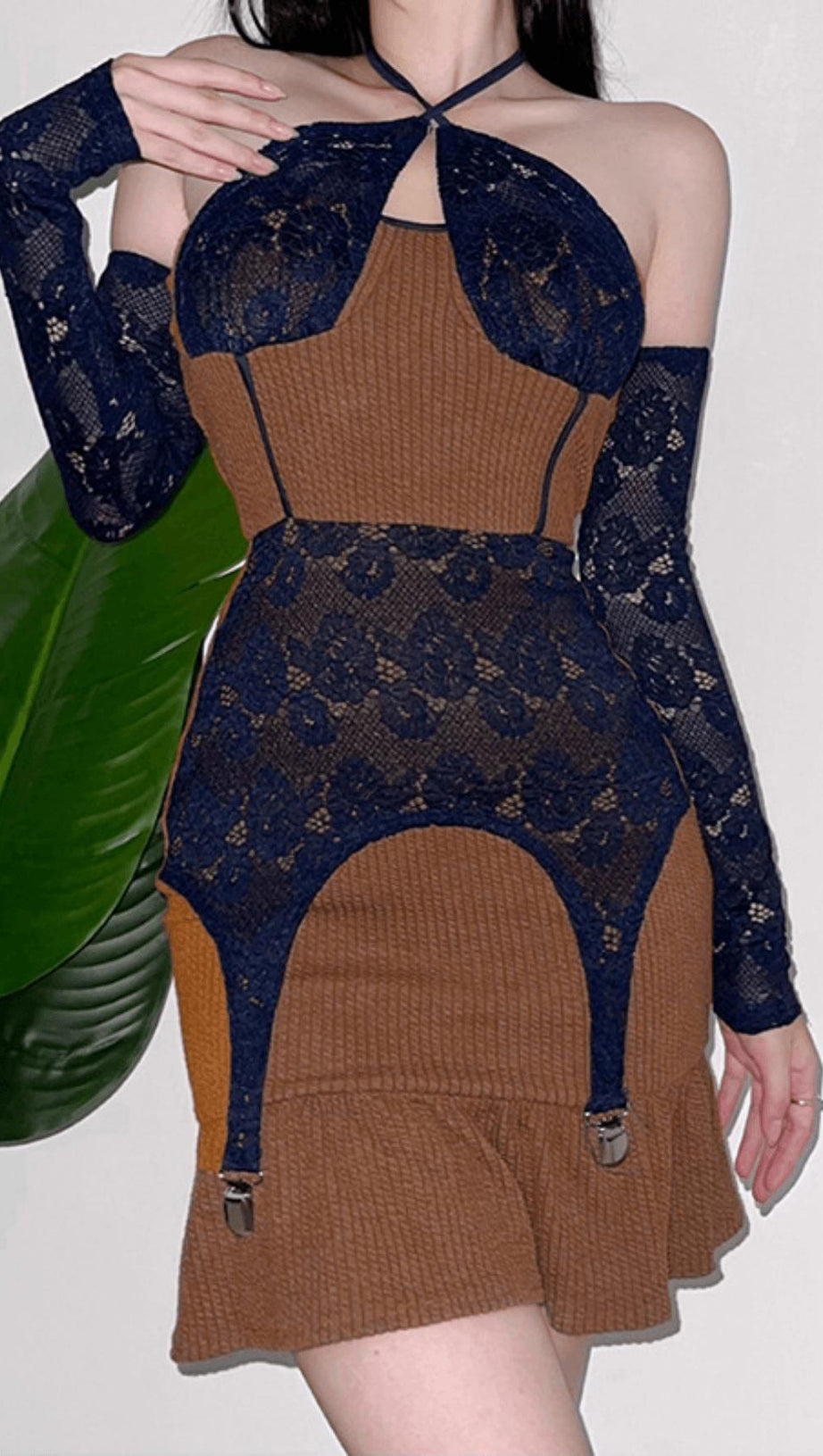 RUFFLE HALTERNECK DRESS