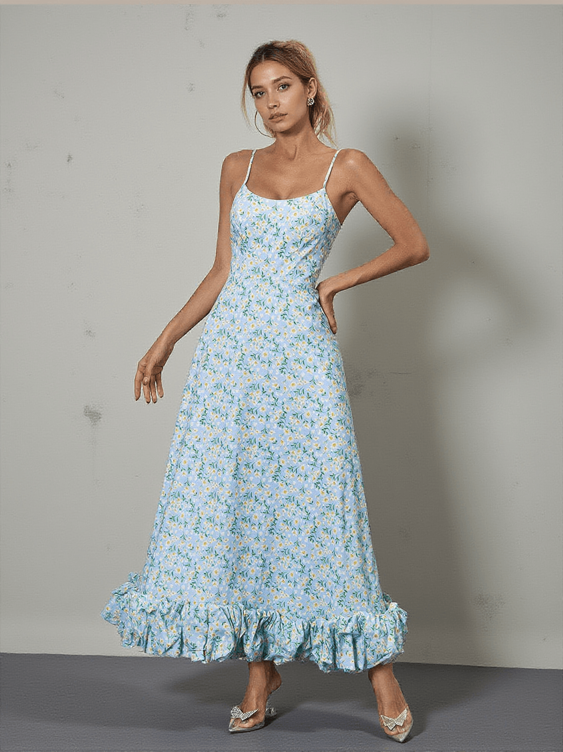 ILSA SPAGHETTI FLORAL MAXI DRESS IN BLUE