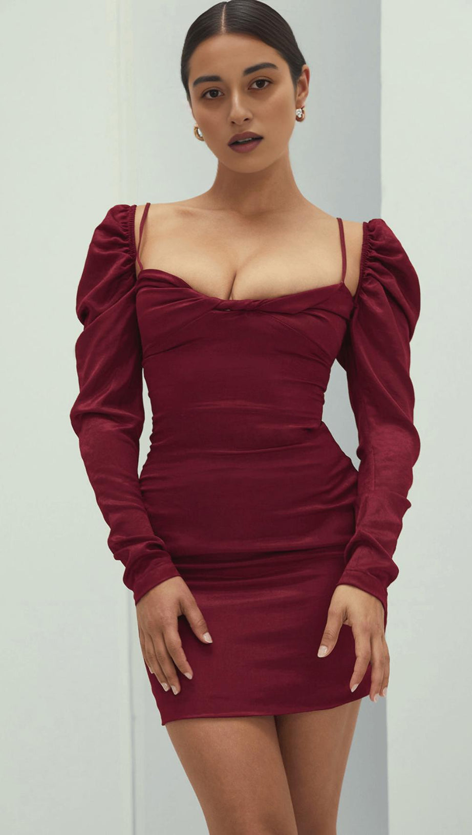 SQUARE NECK SLIM DRESS