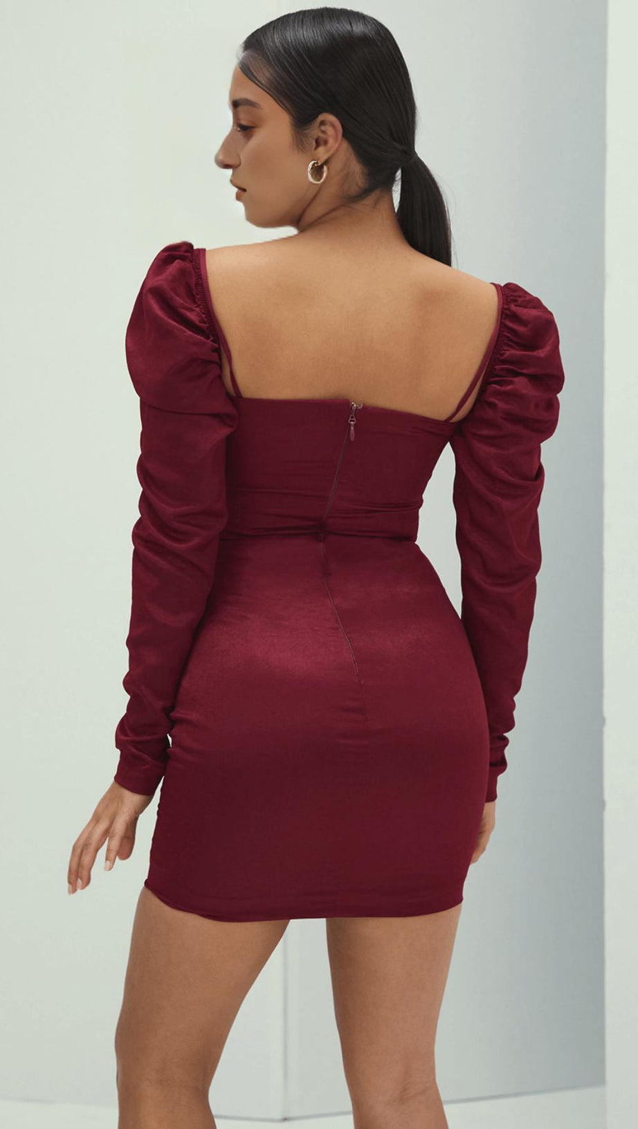 SQUARE NECK SLIM DRESS