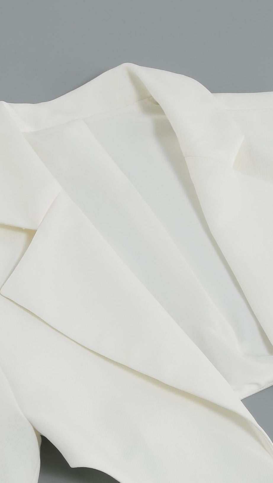 WHITE WTO PIECE DRESS SUIT