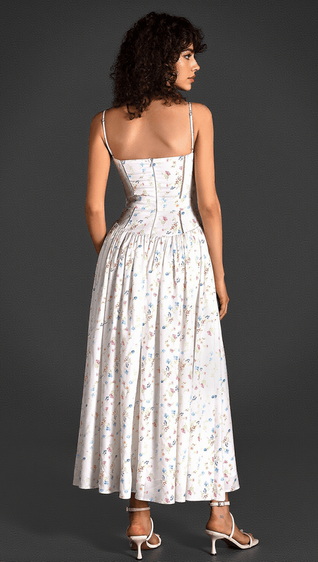 Gepunktetes Spaghetti-Kleid mit gewebtem Print