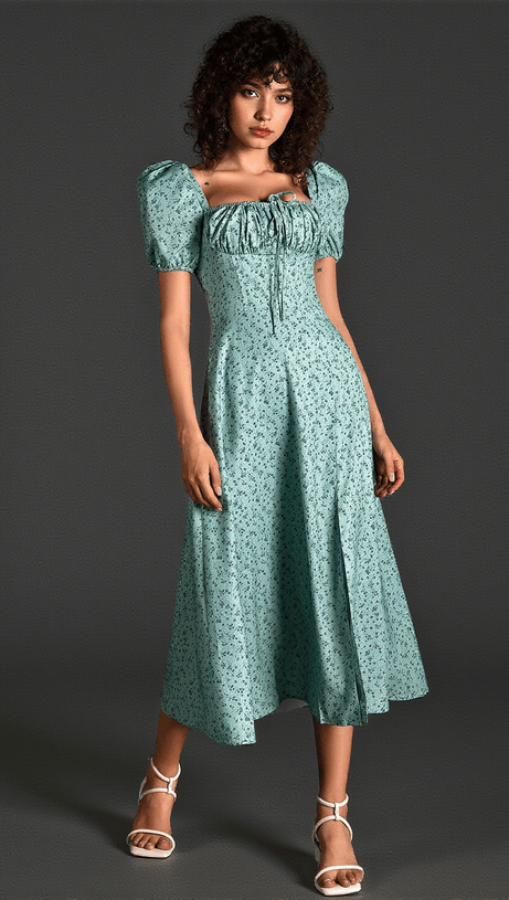 Diann – Geblümtes Kleid mit seitlichem Schlitz und Puffärmeln