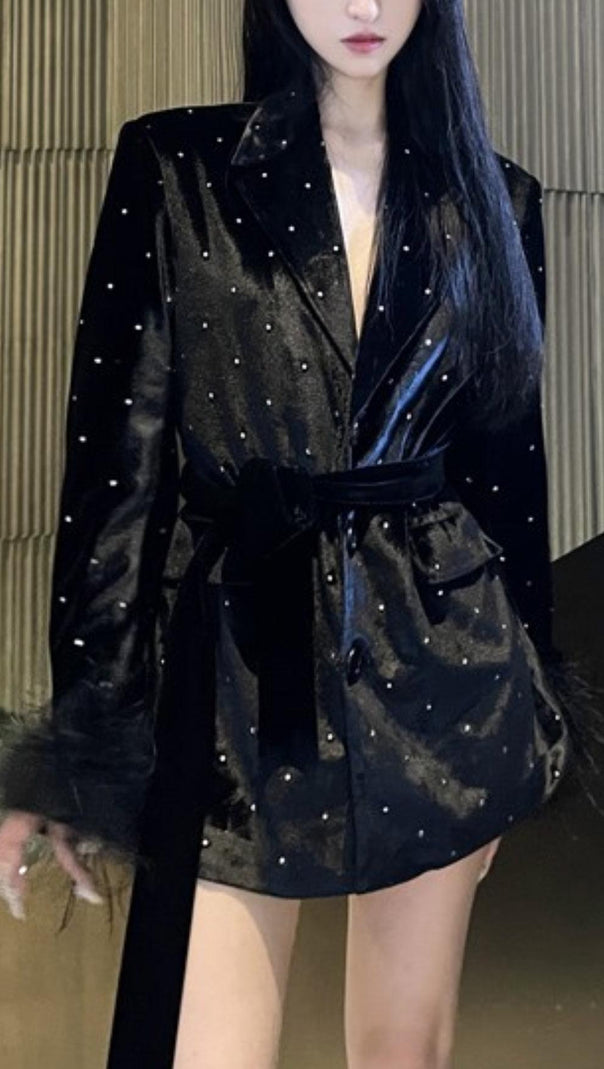 AIIZIE BLACK SINGLE BUTTON VELVET FEATHERS BLAZER - product image