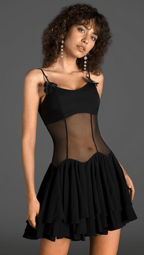 Ganili – Spaghettiträger-Minikleid mit transparenten Rüschen