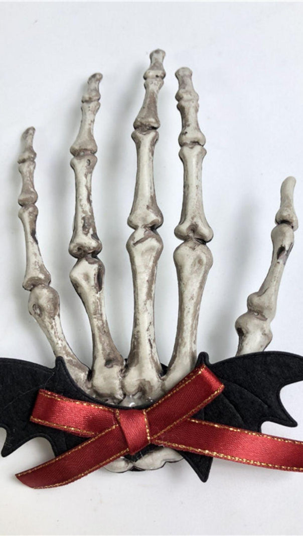 AIIZIE SKULL HAND BONE HAIR CLIP - product image