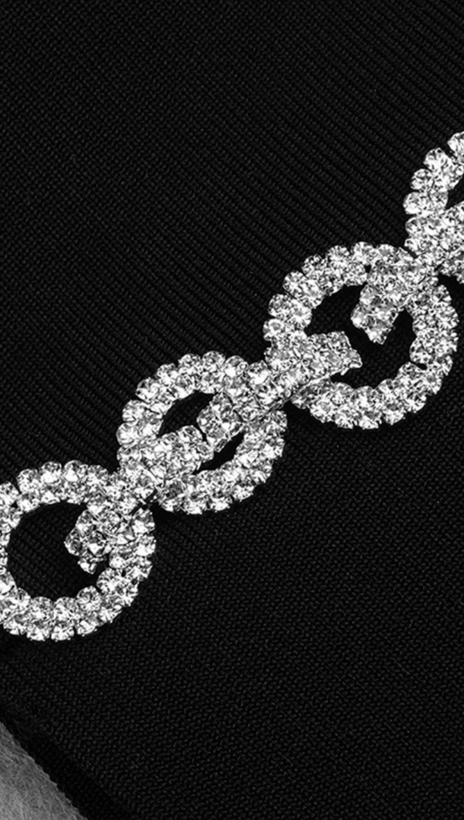 ONE-SHOULDER LONG CHAIN DRESS