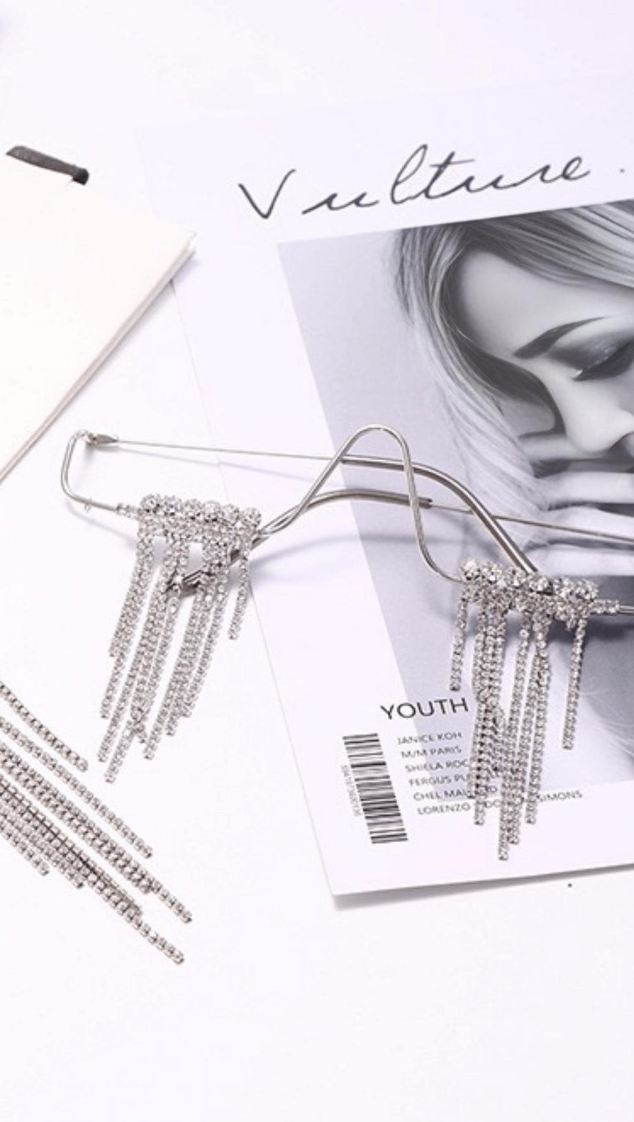 LONG FRINGED RHINESTONE PENDULUM GLASSES