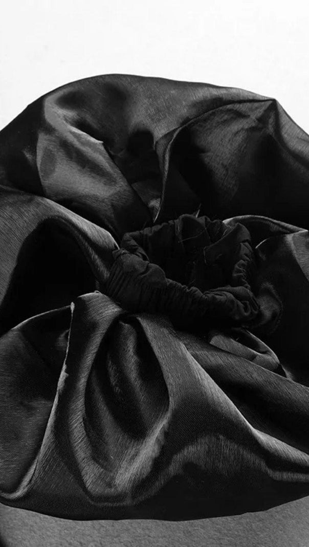 AIIZIE CUT OUT MAXI DRESS IN BLACK - product image