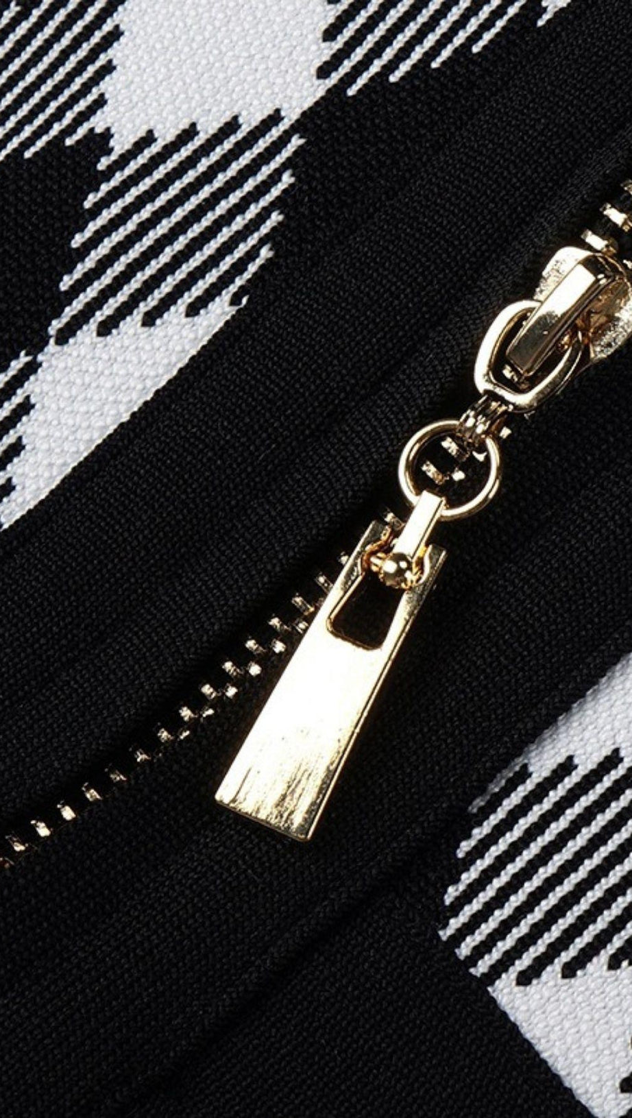 GEOMETRIC PATTERN SKIRT SUIT