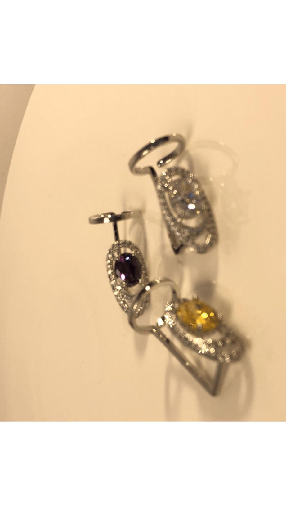 GEMSTONE FINGERTIP RING