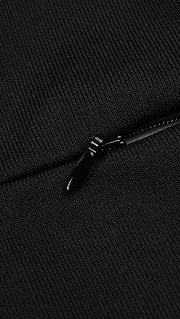 ABITO CON HALTER INCROCIATO