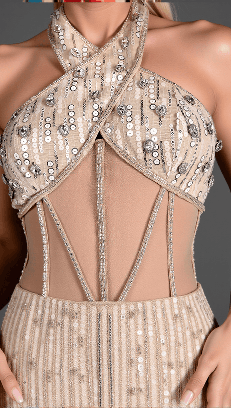 Tassiadi Neckholder-Kleid mit Strass- und Federmuster