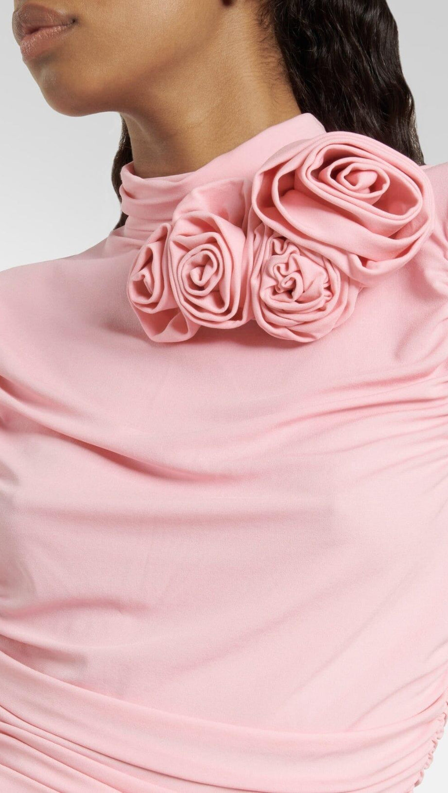 RUCHED APPLIQUÉD MIDI DRESS IN LIGHT PEACH