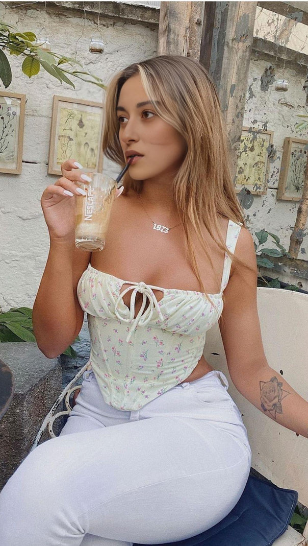 AIIZIE FLORAL LACE STRAPLESS VEST. - product image