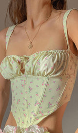 Floral lace strapless vest.