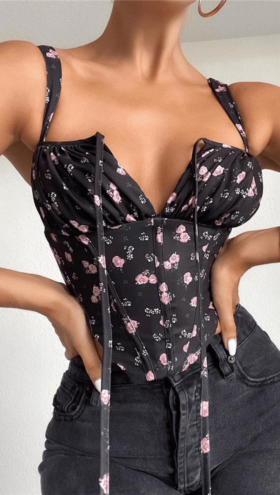 GILET SENZA SPALLINE IN PIZZO FLOREALE.