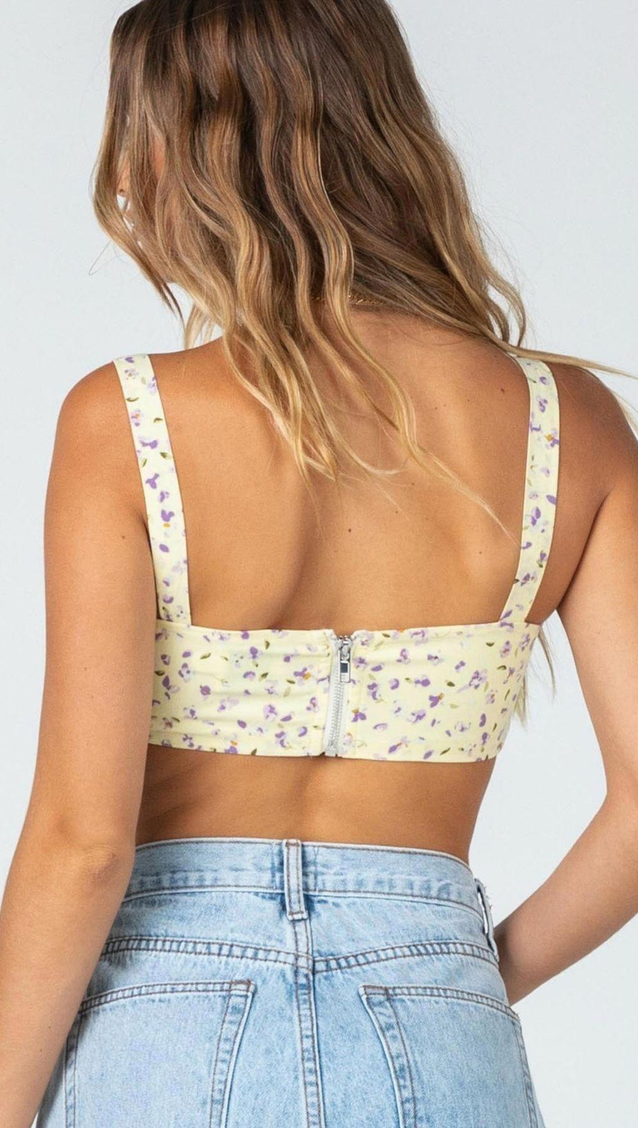 GILET SENZA SPALLINE IN PIZZO FLOREALE.