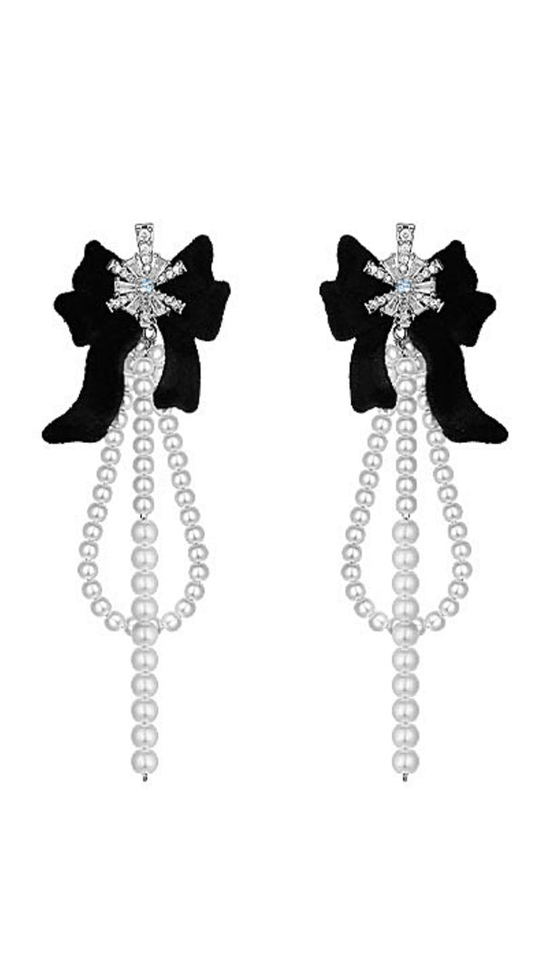 AIIZIE FLANNEL BUTTERFLY TASSEL EARRINGS - product image