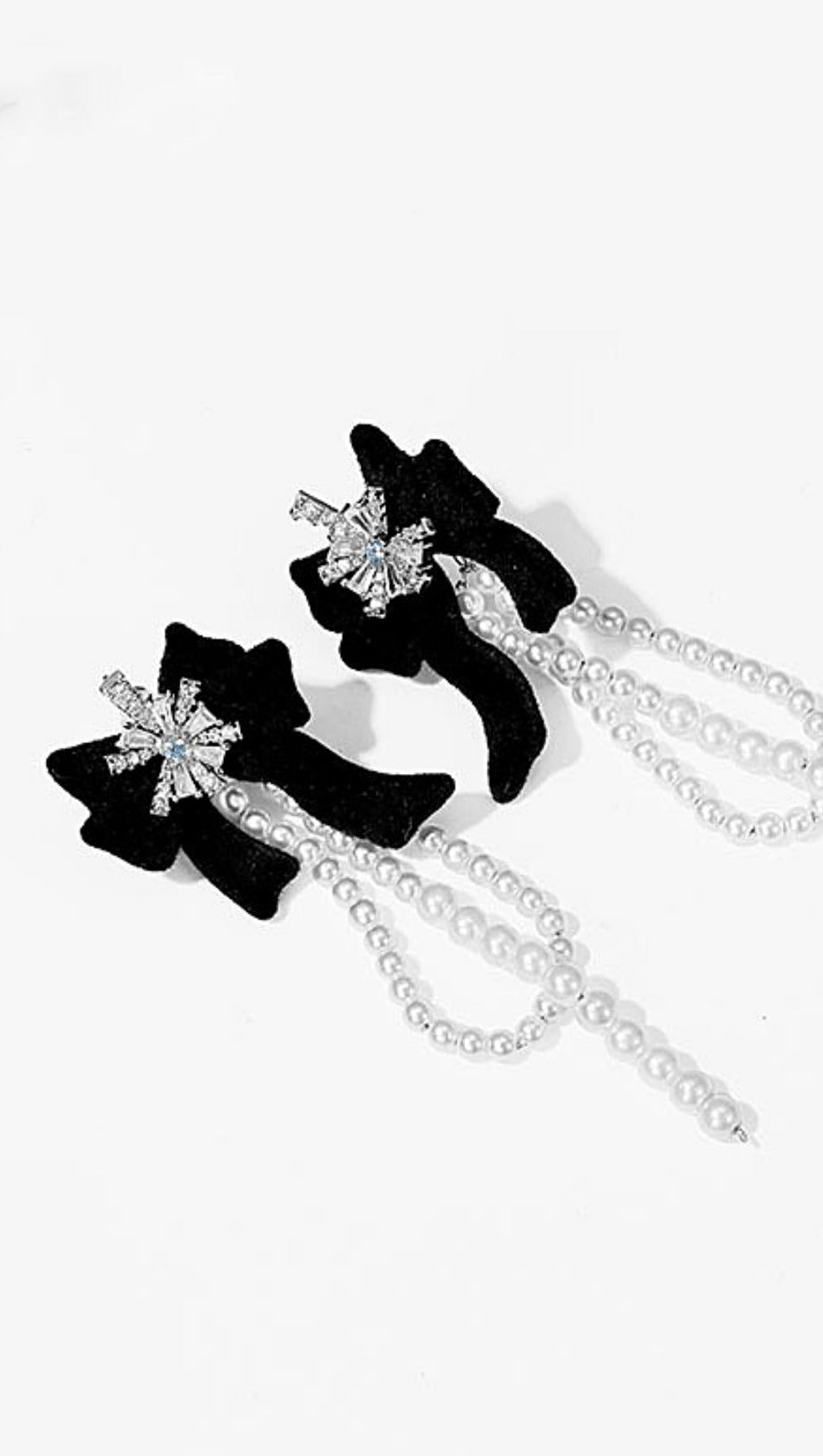 ORECCHINI CON NAPPINE A FARFALLA IN FLANELLA