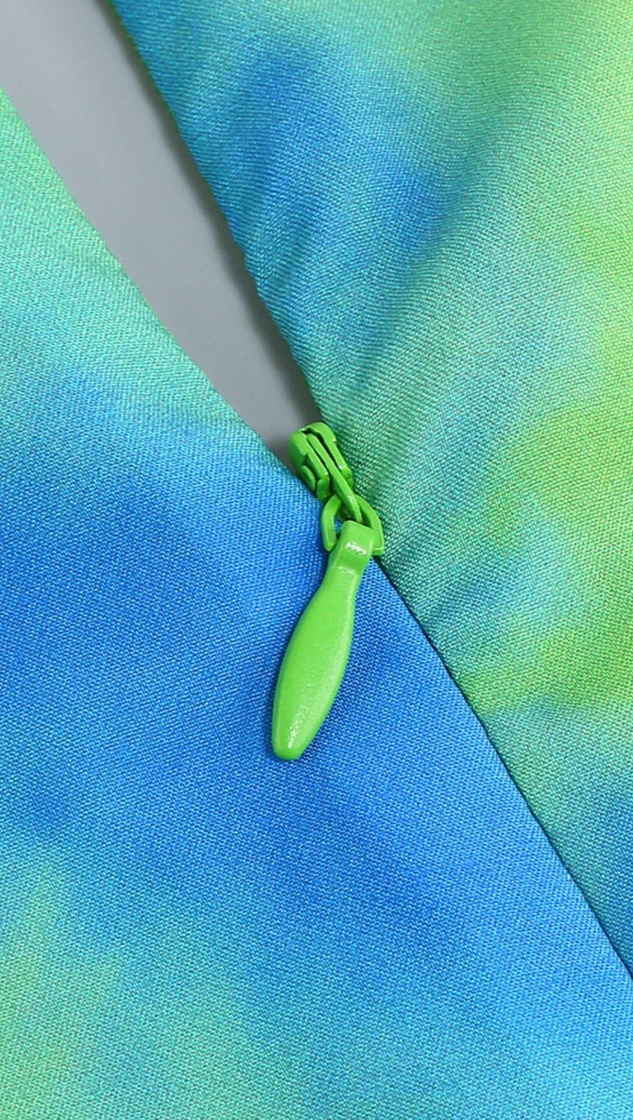 MIXED FLORA SLEEVELESS MAXI DRESS