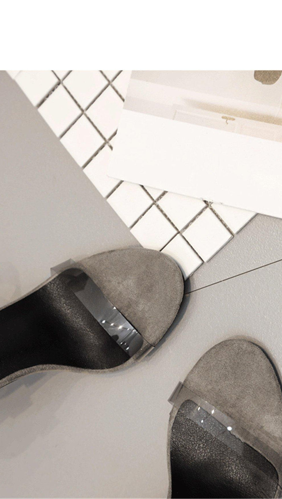 High Heels mit Kristall-Wort-Riemen