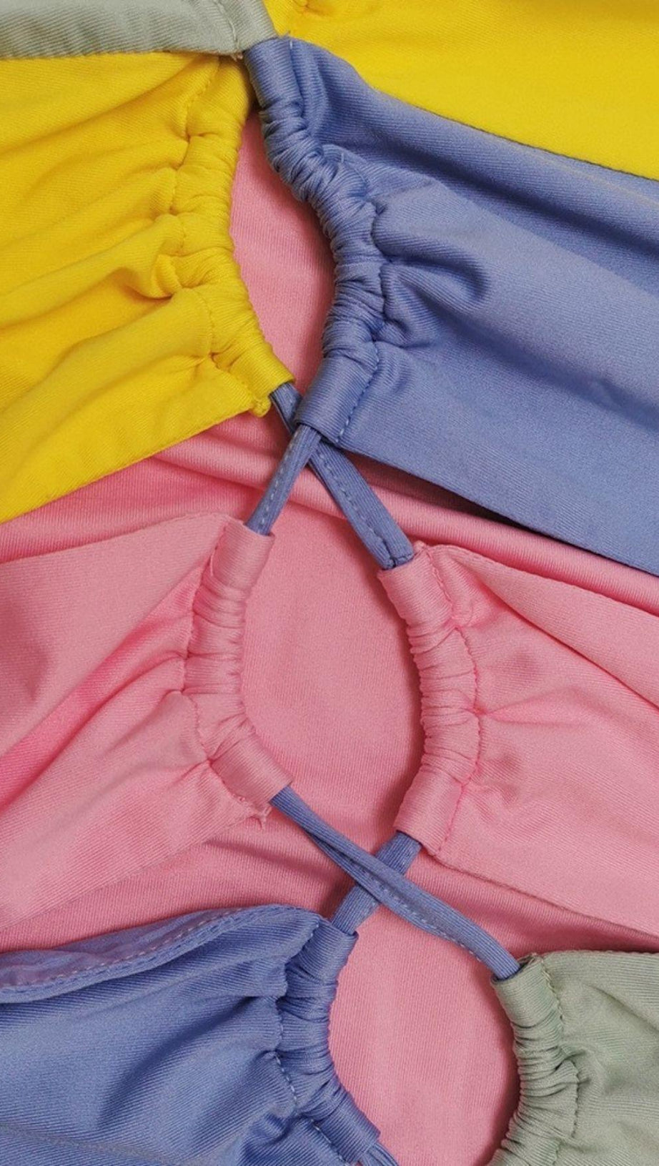 CONTRASTING IRREGULAR STITCHING DRESS.