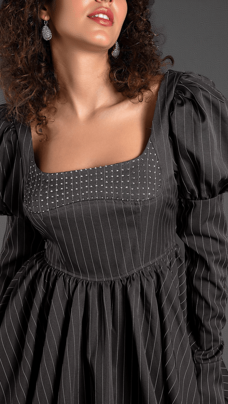 Mideia Minikleid mit Puffärmeln und eckigem Ausschnitt