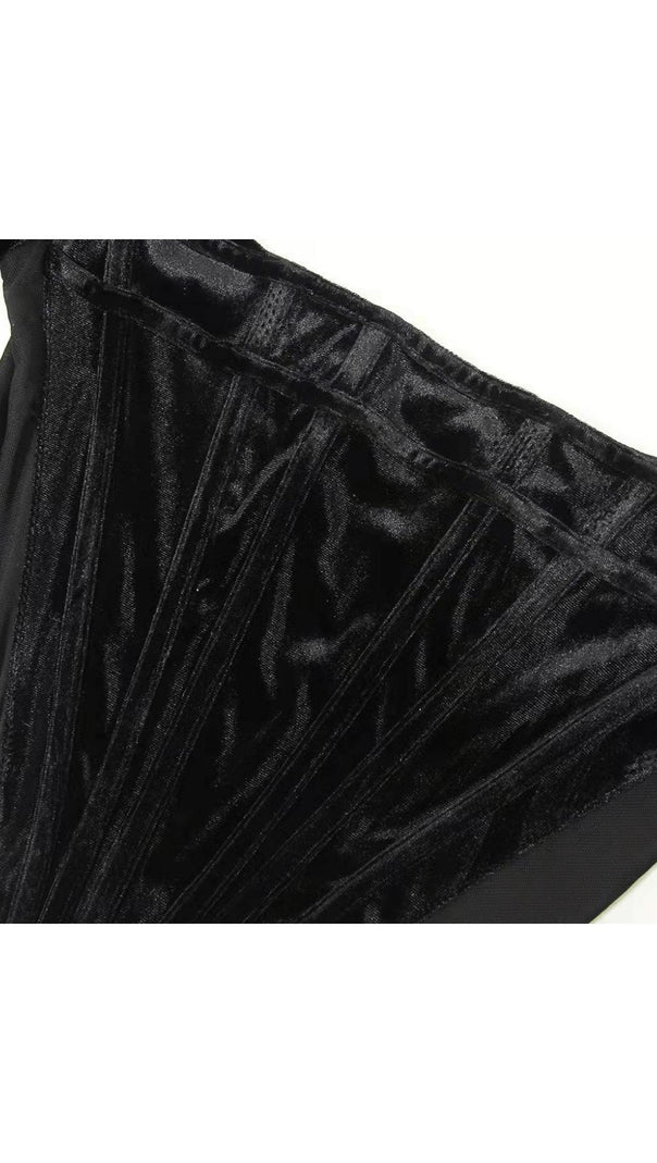 Velvet Puff Sleeve Corset in Black