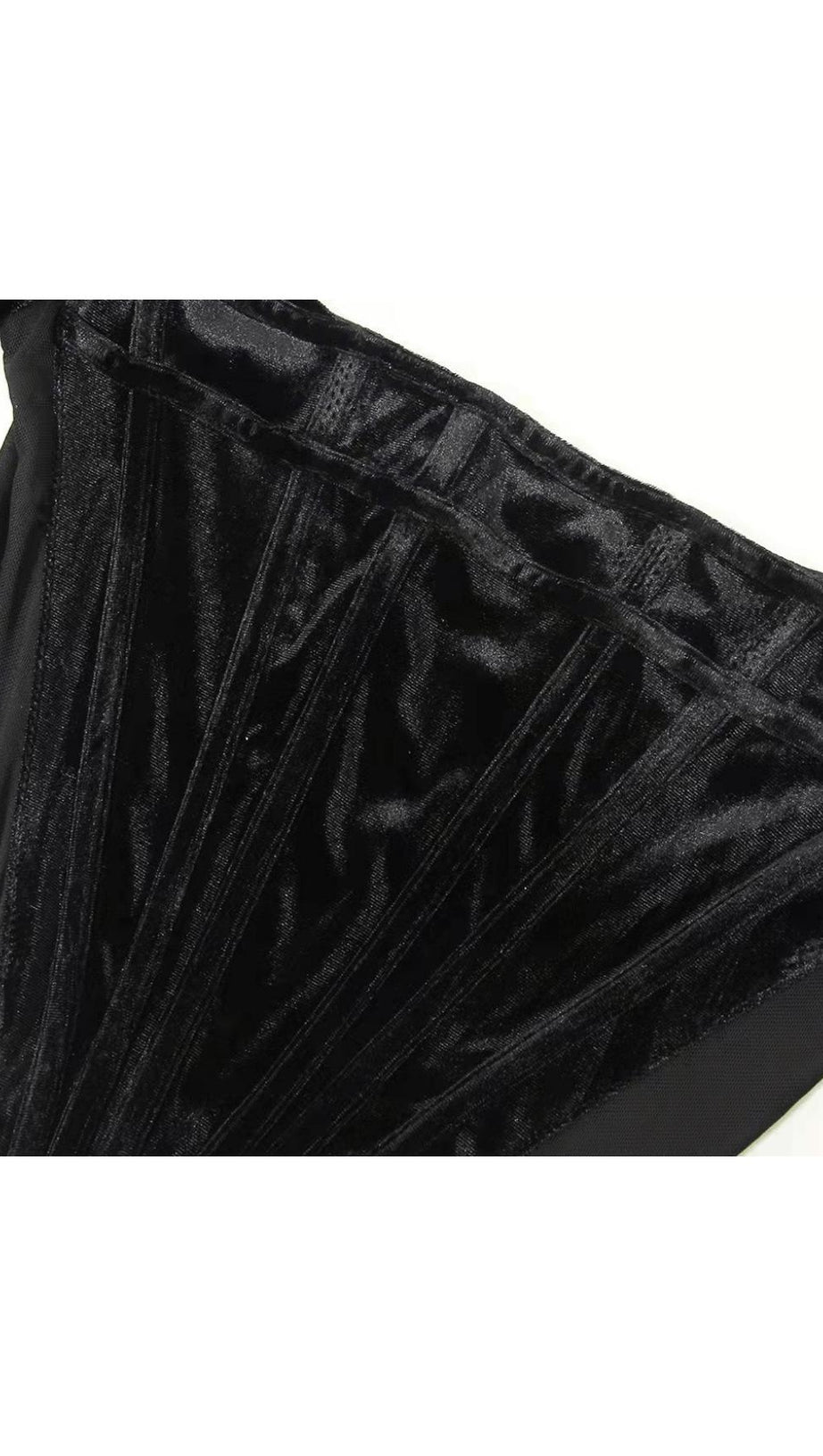 SAMT-KORSETT MIT PUFFÄRMELN IN SCHWARZ 