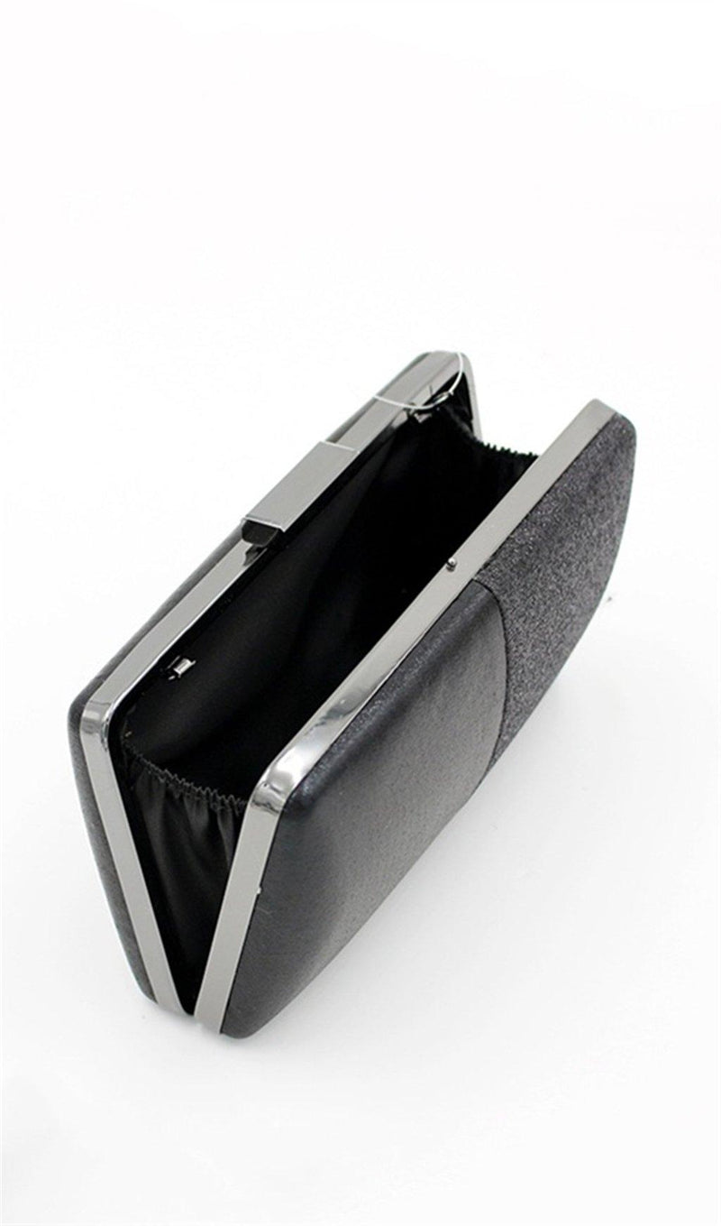 BLACK STITCHING TEMPERAMENT CLUTCH