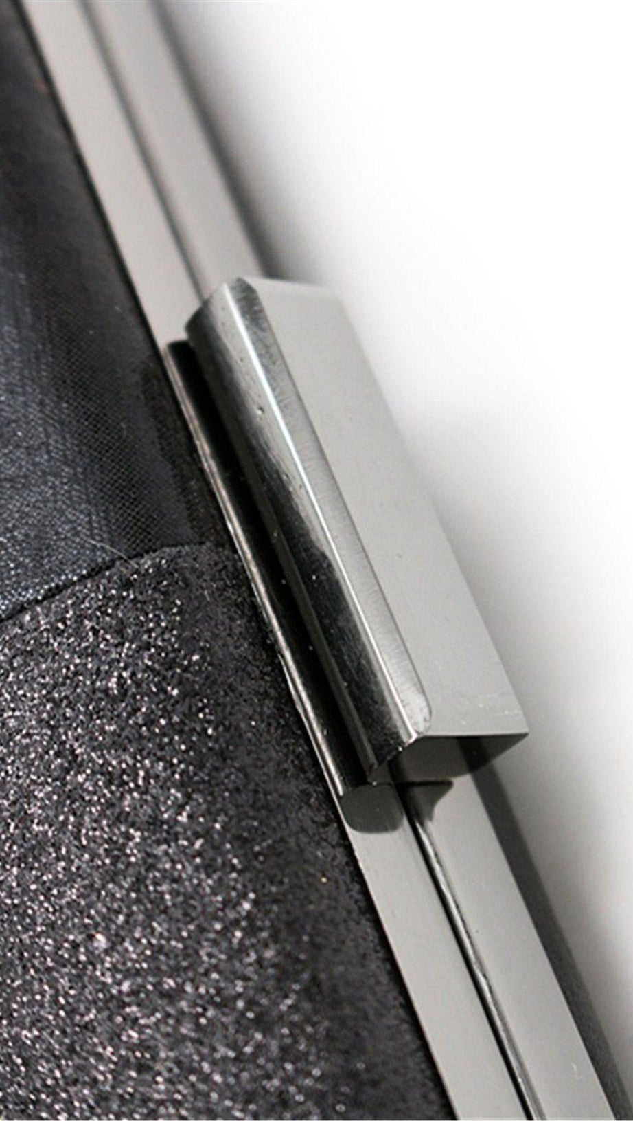 Temperament-Clutch mit schwarzen Nähten