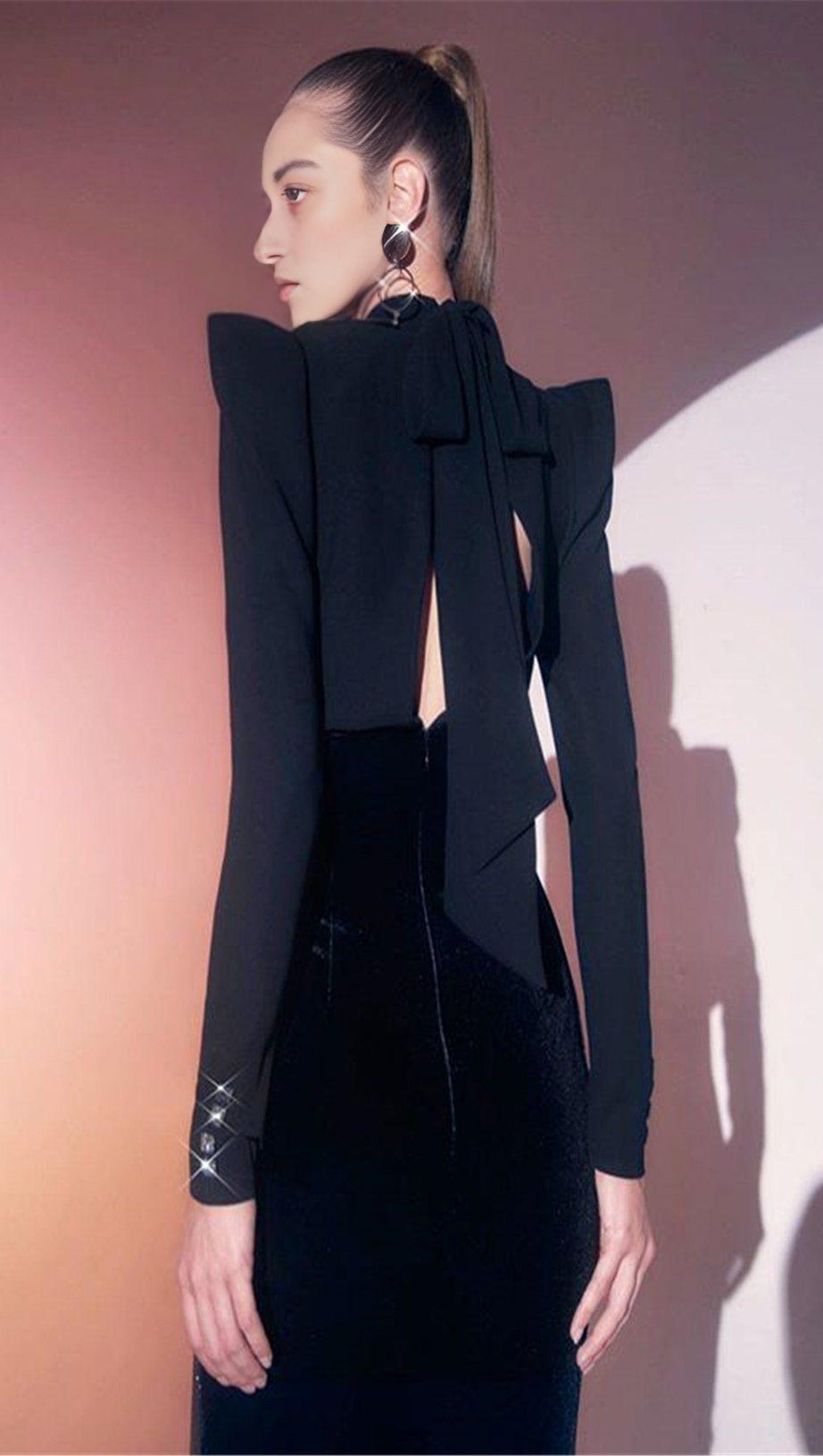 BLACK MID-NECK PADDED SHOULDER WAIST TIE DRESS