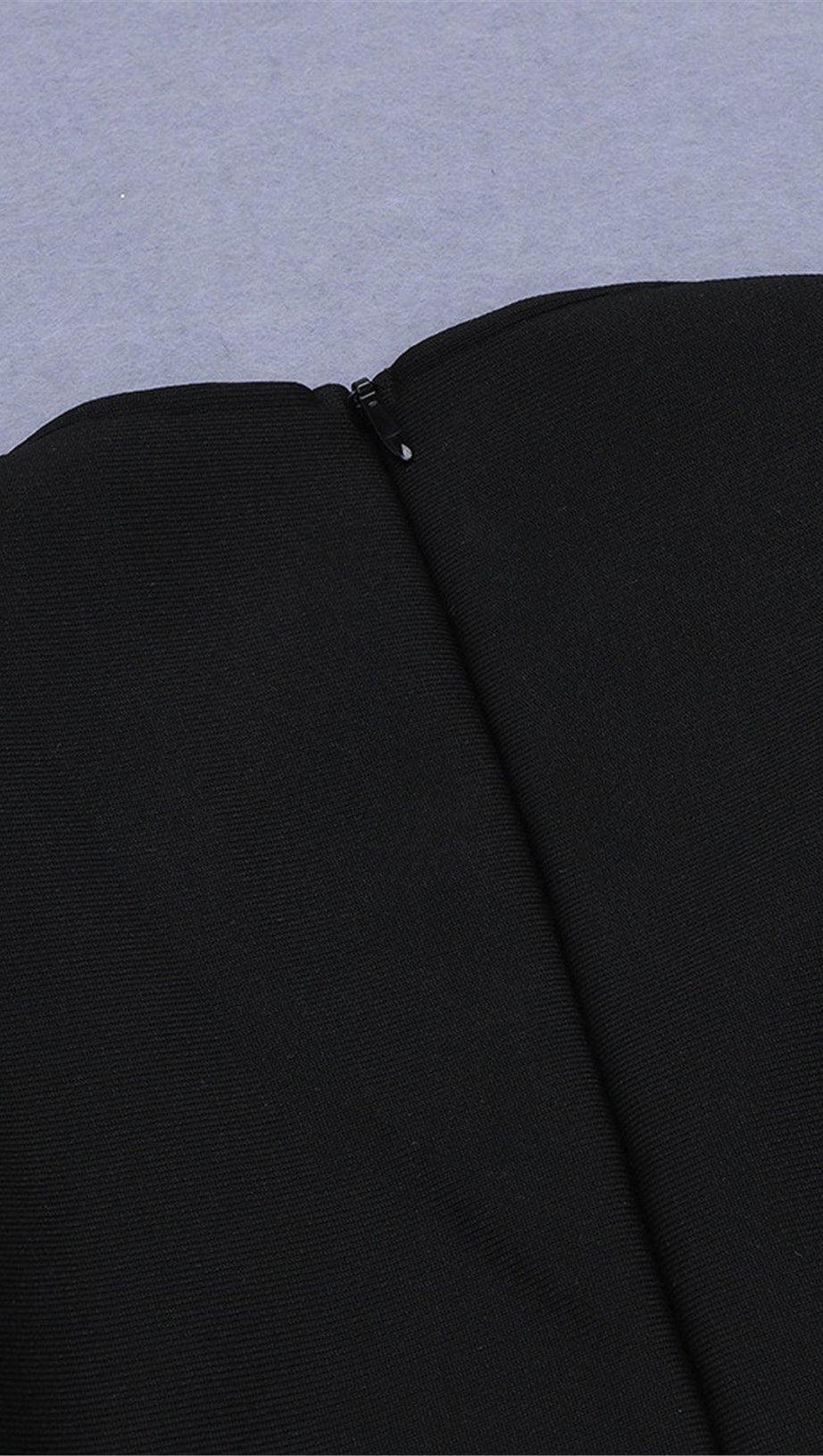 SCHWARZES BANDAGEKLEID