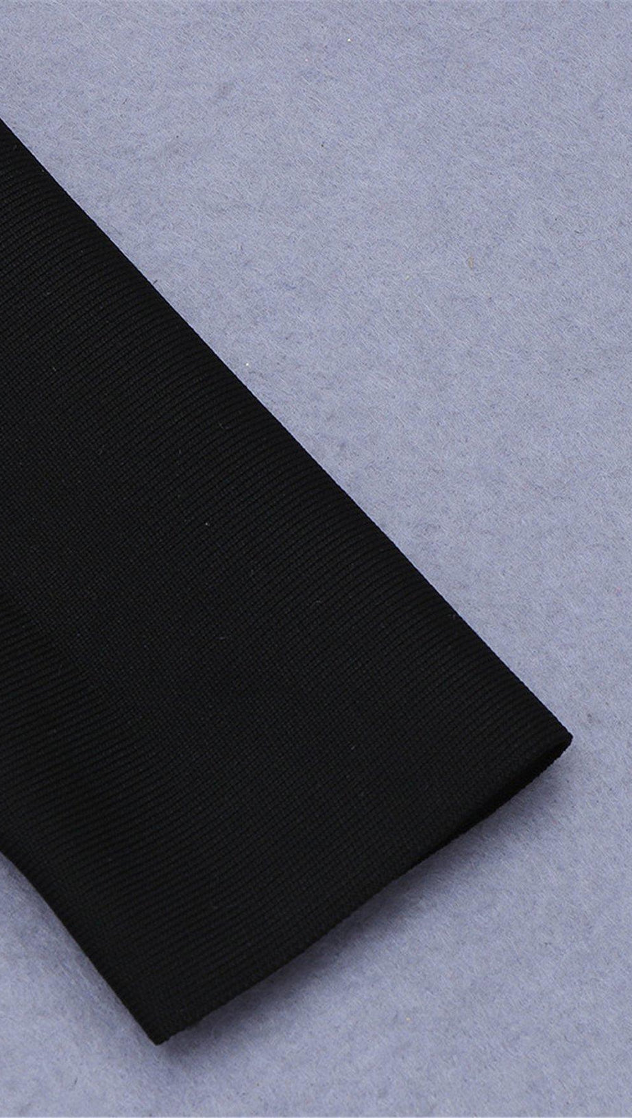 SCHWARZES BANDAGEKLEID