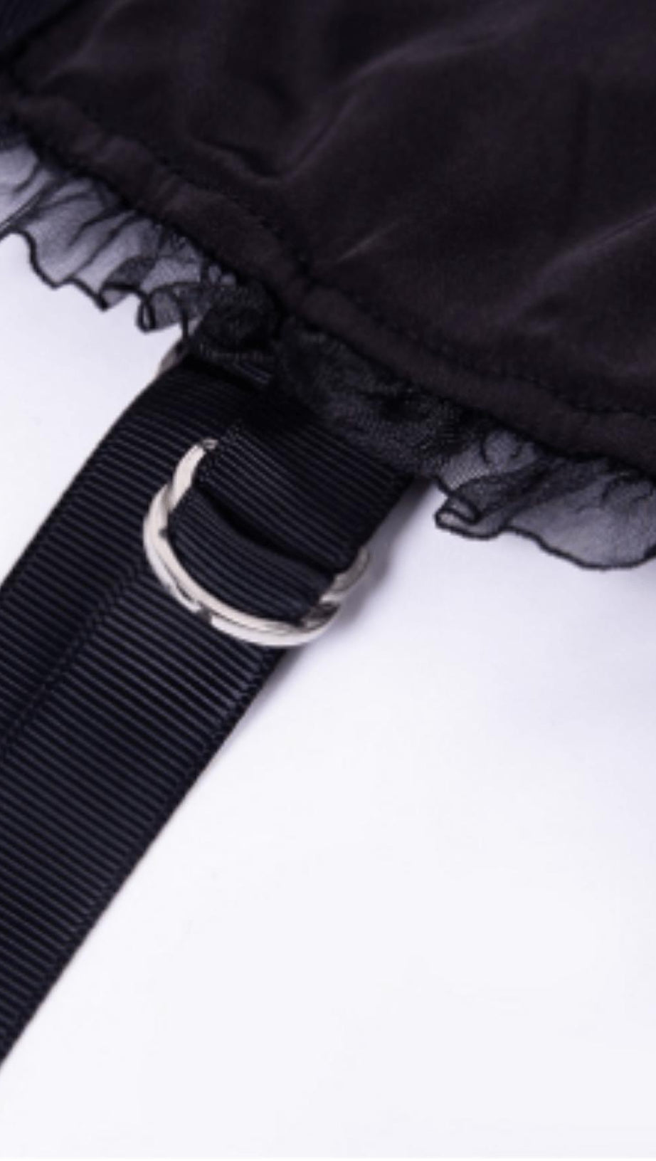 LACE EDGE IN THE NET RED DRESS