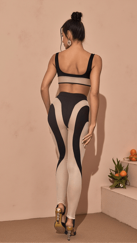 COMPLETO DI LEGGINGS IN RETE AVI IN NERO